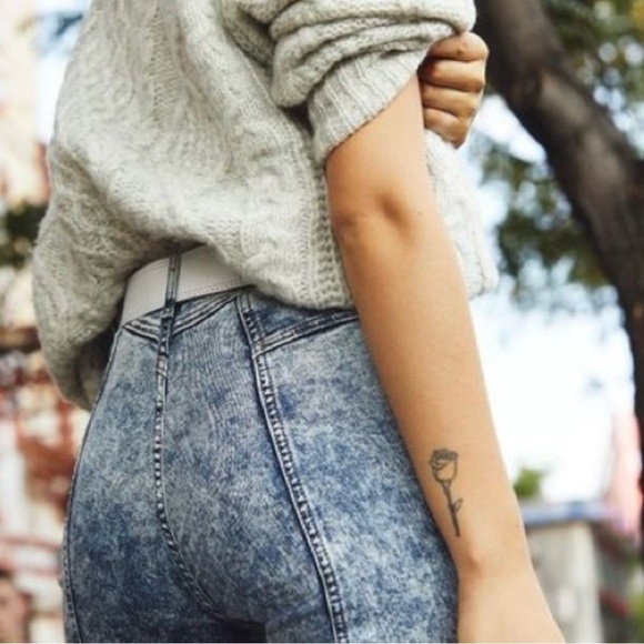 Free People Riley Light Acid Washed Seamed Jeans - Picture 6 of 16